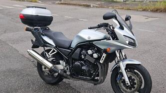 Yamaha FZS 600 Fazer (2002 - 03) usata