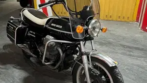 Moto Guzzi   (2)