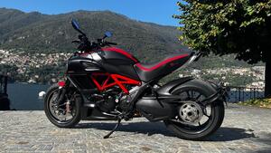 Ducati Diavel 1200 Carbon (2014 - 16) 