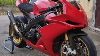 Aprilia RSV4 Factory APRC ABS (2011 - 15) usata