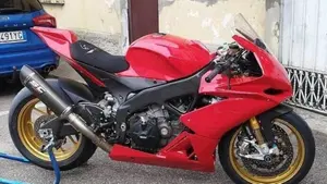 Aprilia RSV4 Factory APRC ABS (2011 - 15)  (2)