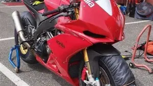 Aprilia RSV4 Factory APRC ABS (2011 - 15)  (8)