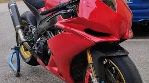 Aprilia RSV4 Factory APRC ABS (2011 - 15)  (11)