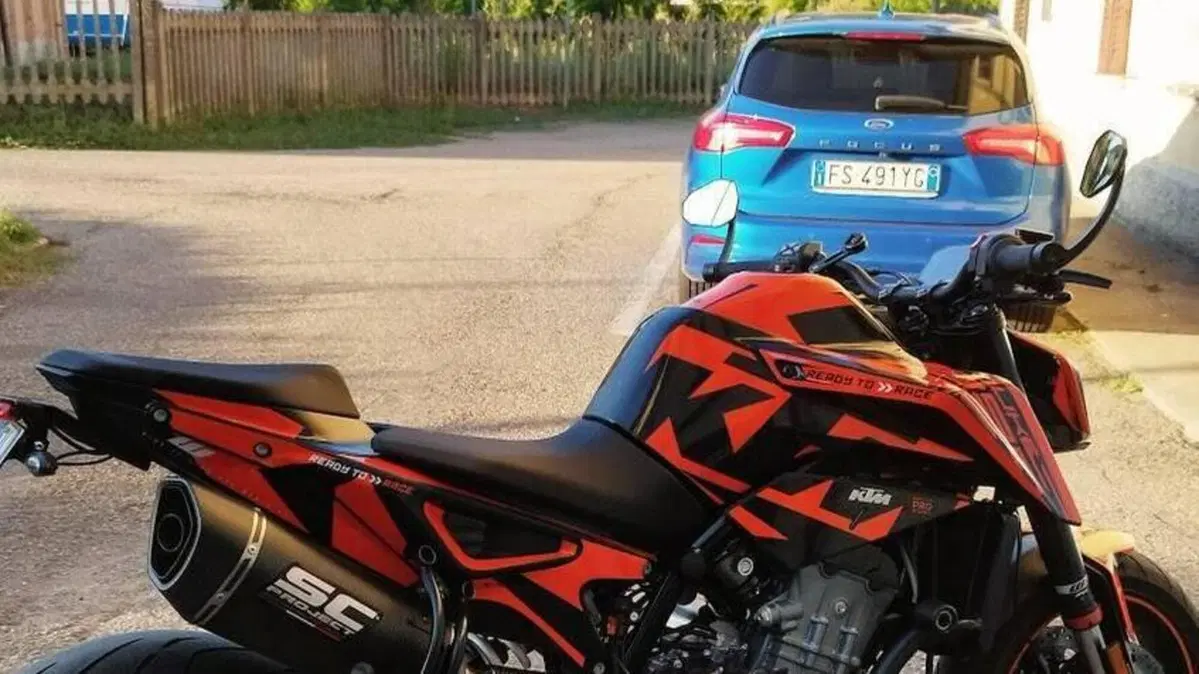 KTM 890 Duke (2021 - 23)  (4)