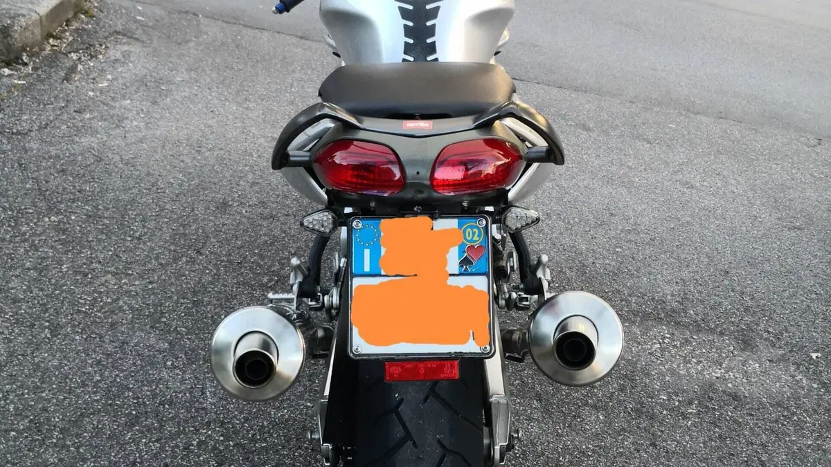 Aprilia SL 1000 Falco (2000 - 04)  (2)