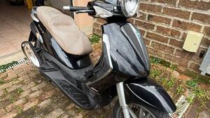 Piaggio Beverly Tourer 250 