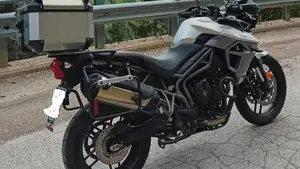 Triumph Tiger 800 XRx (2015 - 17)  (3)