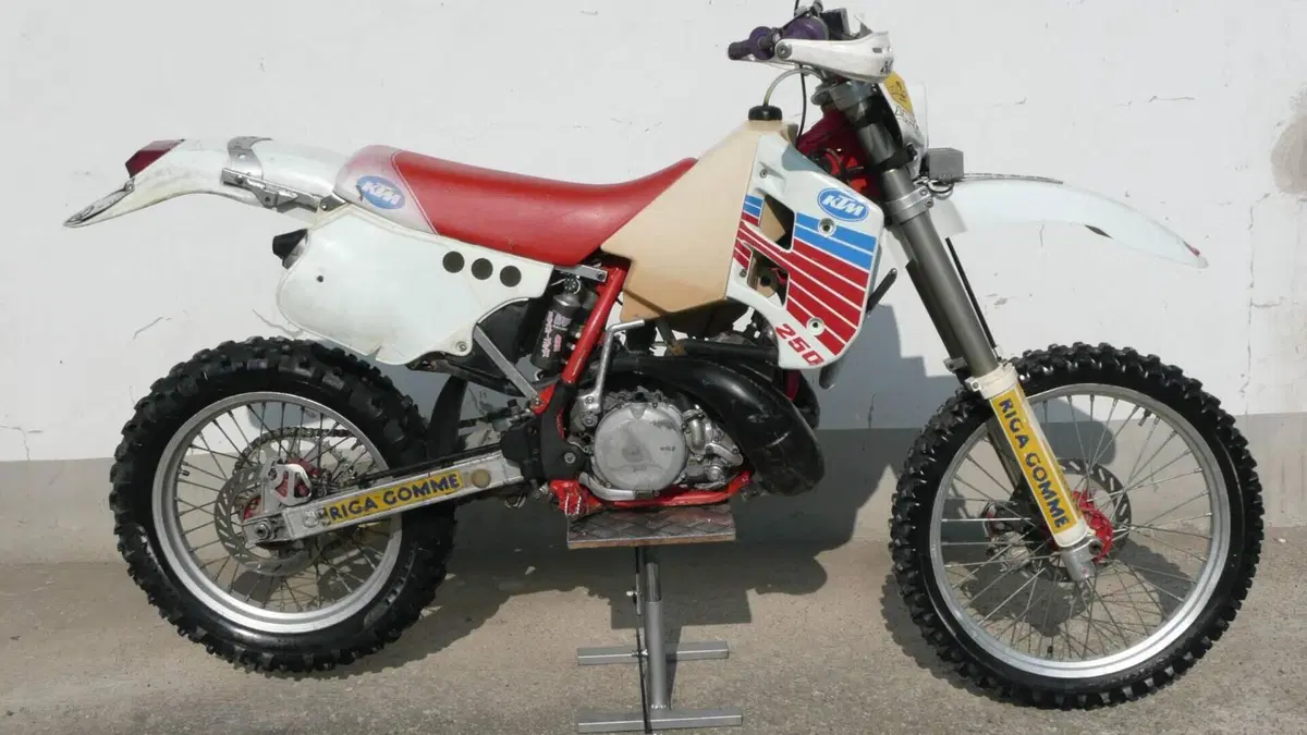 KTM   (3)
