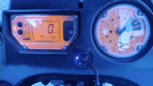 KTM 640 Adventure  (2)