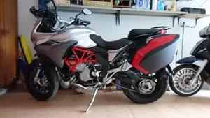 MV Agusta Turismo Veloce 800 (2017 - 2019)  (4)
