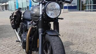 Triumph Street Twin 900 (2021 - 22)
