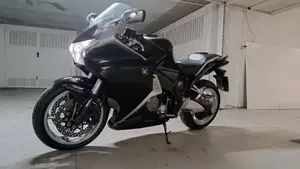Honda VFR 1200 F ABS (2009 - 16)  (5)