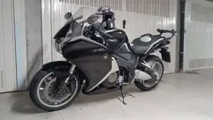 Honda VFR 1200 F ABS (2009 - 16)  (7)