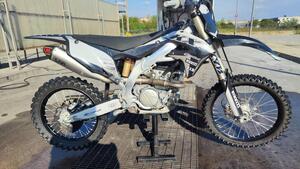 Kawasaki KX 250 F (2021) 