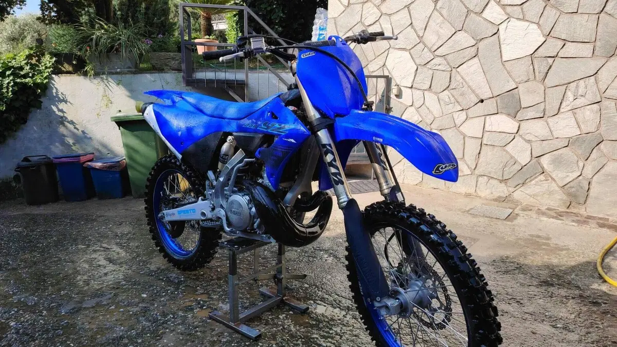 Yamaha YZ 250 (2024)  (6)