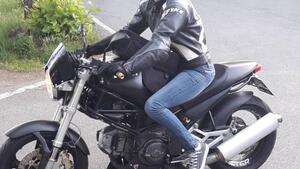 Ducati Monster 600 Dark (1998 - 01) 