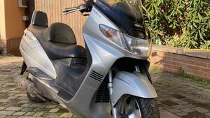 Suzuki Burgman AN 250 (1998 - 01) 