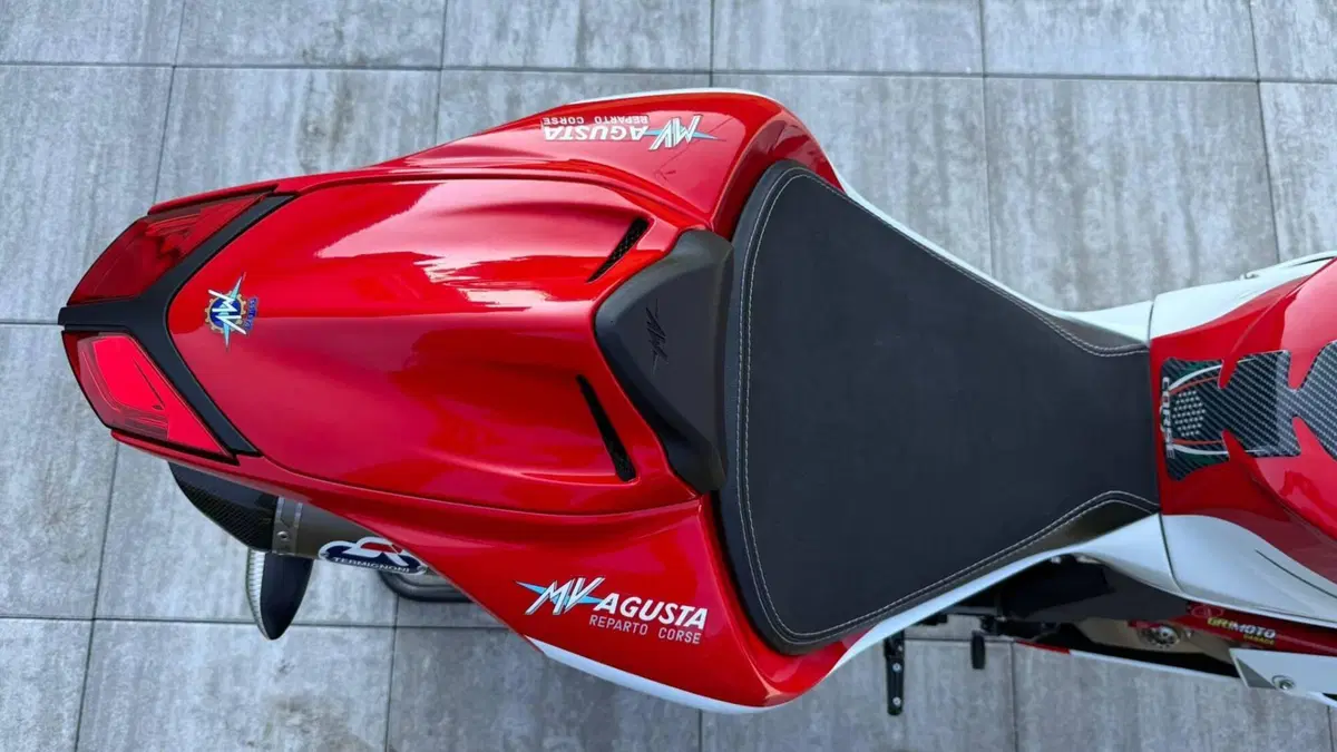 MV Agusta F4 1000 RC ABS (2015 - 17)  (8)