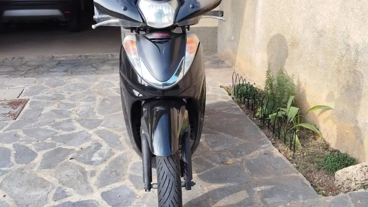 Honda SH 300 i (2006 - 10)  (2)