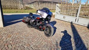 Harley-Davidson 117 Street Glide (2018 - 20) - FLHXSE 