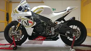 Aprilia RSV4 Factory APRC ABS (2011 - 15)  (2)