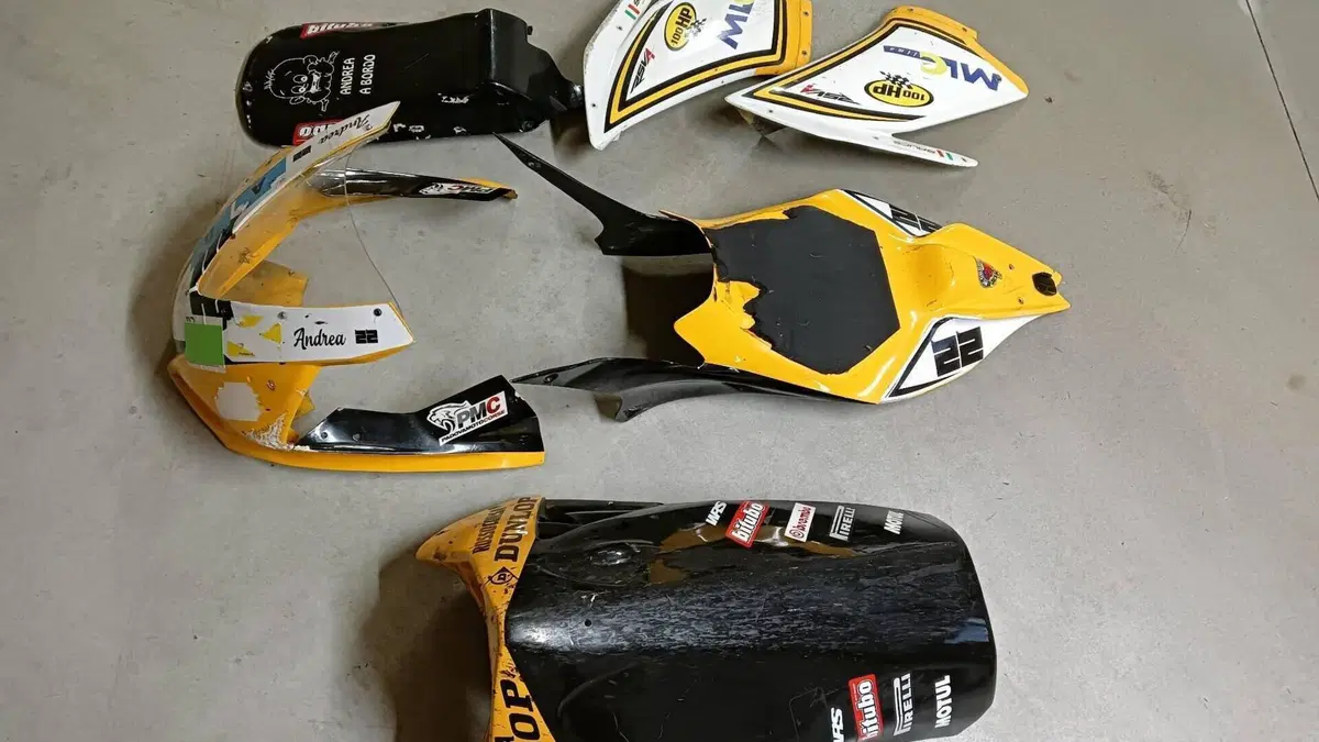 Aprilia RSV4 Factory APRC ABS (2011 - 15)  (7)