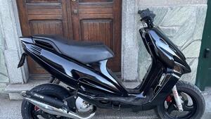 Malaguti F12 Phantom 50 R Liquid Cooled (2008 - 11) 