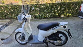 Aprilia Scarabeo 100 4t (2007 - 16) usata