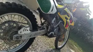 Suzuki   (6)