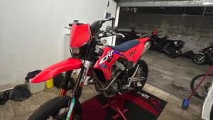 Honda CRF 450 R (2024) 