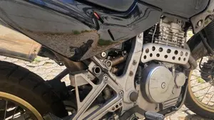 Honda NX 650 Dominator (1996 - 02)  (14)