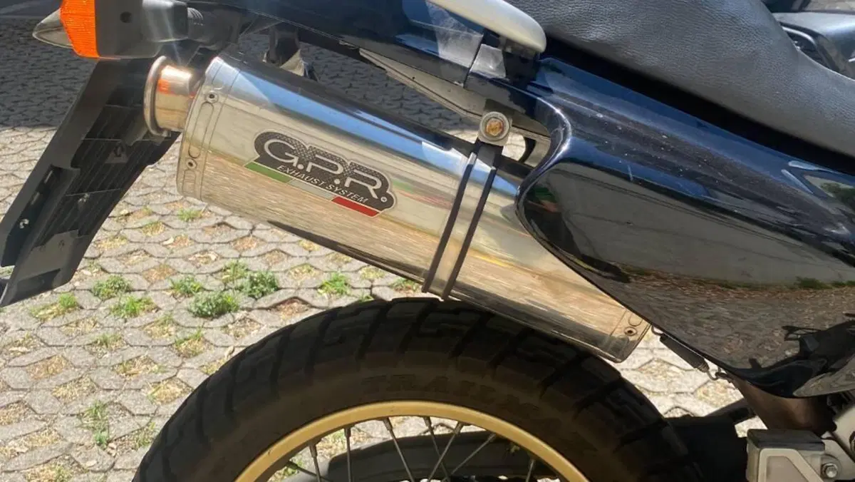 Honda NX 650 Dominator (1996 - 02)  (15)
