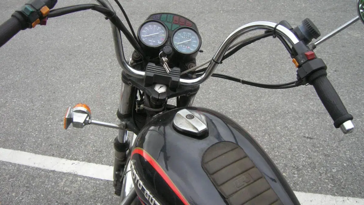 Moto Guzzi   (5)