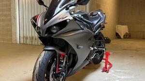 Yamaha YZF R1 (2012 - 14) 