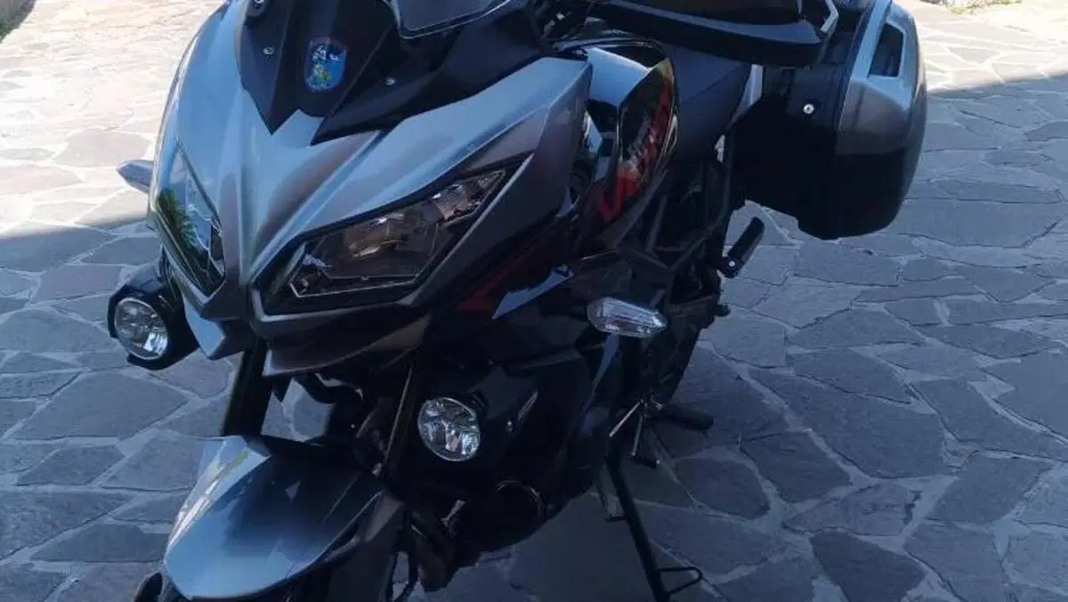 Kawasaki Versys 650 Grand Tourer (2021)  (4)