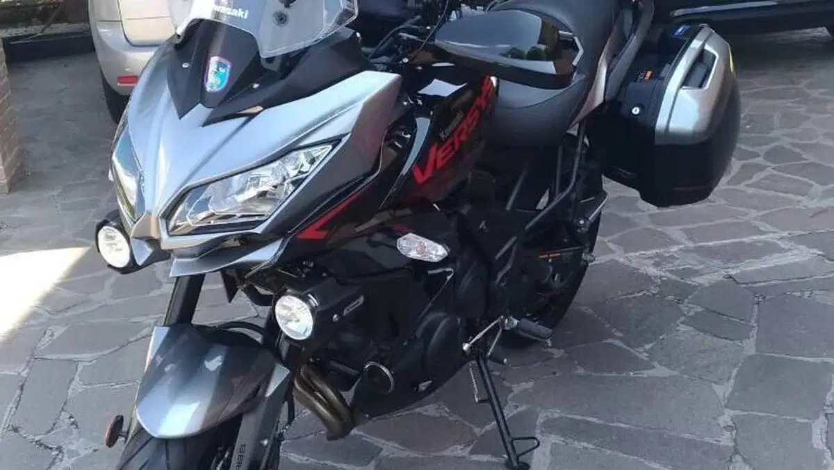 Kawasaki Versys 650 Grand Tourer (2021)  (5)