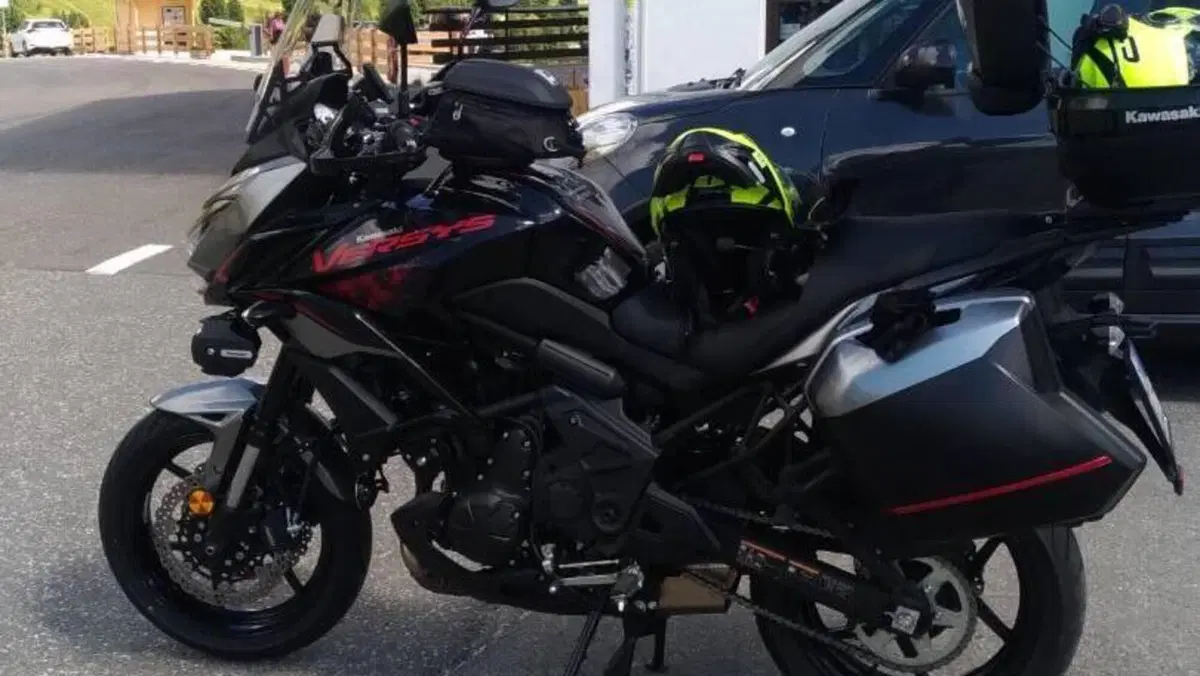 Kawasaki Versys 650 Grand Tourer (2021)  (7)