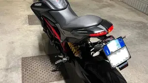 Ducati Hypermotard 821 (2013 - 15)  (5)