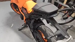KTM 390 Duke (2024 - 25)  (2)