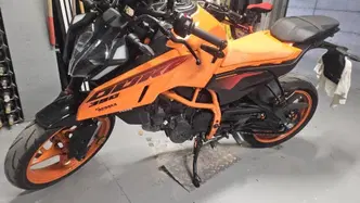 KTM 390 Duke (2024 - 25) usata