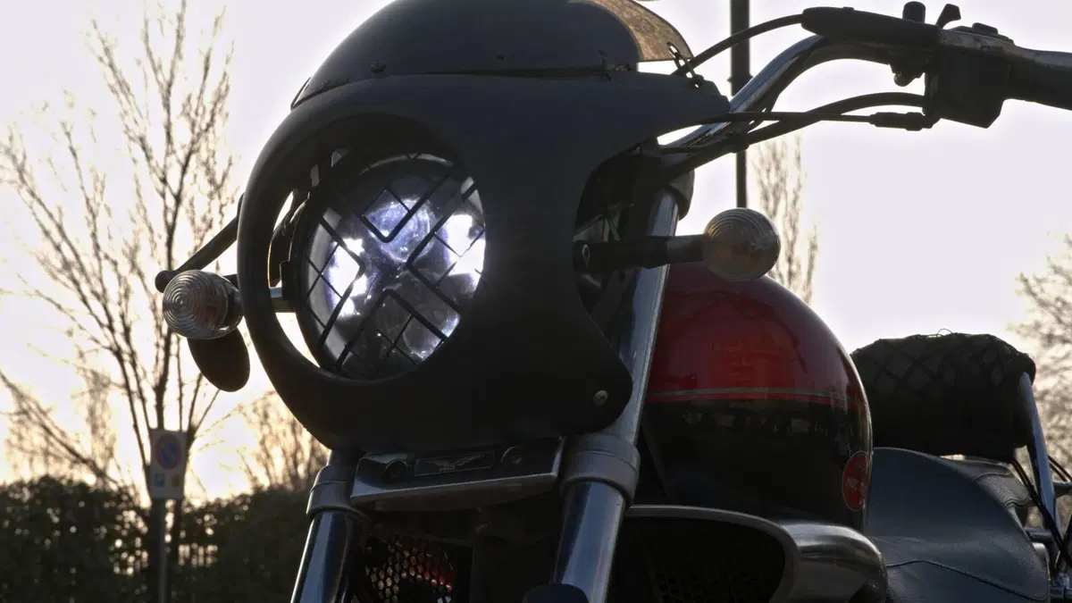 Moto Guzzi Nevada 750 Classic i.e. (2004 - 06)  (9)