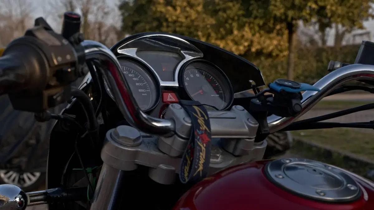 Moto Guzzi Nevada 750 Classic i.e. (2004 - 06)  (12)
