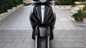 Piaggio Beverly 400 i.e. (2006 - 10)  (3)