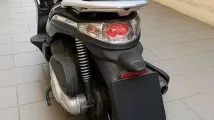 Piaggio Beverly 400 i.e. (2006 - 10)  (4)