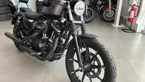 Harley-Davidson 883 Iron (2012 - 14) - XL 883N  (3)