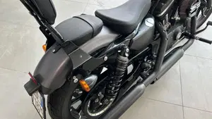Harley-Davidson 883 Iron (2012 - 14) - XL 883N  (4)