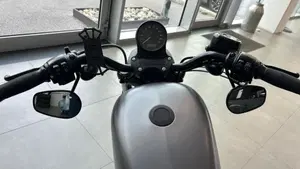 Harley-Davidson 883 Iron (2012 - 14) - XL 883N  (6)