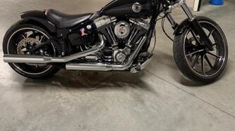 Harley-Davidson 1690 Breakout (2013 - 17) - FXSB usata
