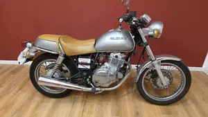 Suzuki   (6)