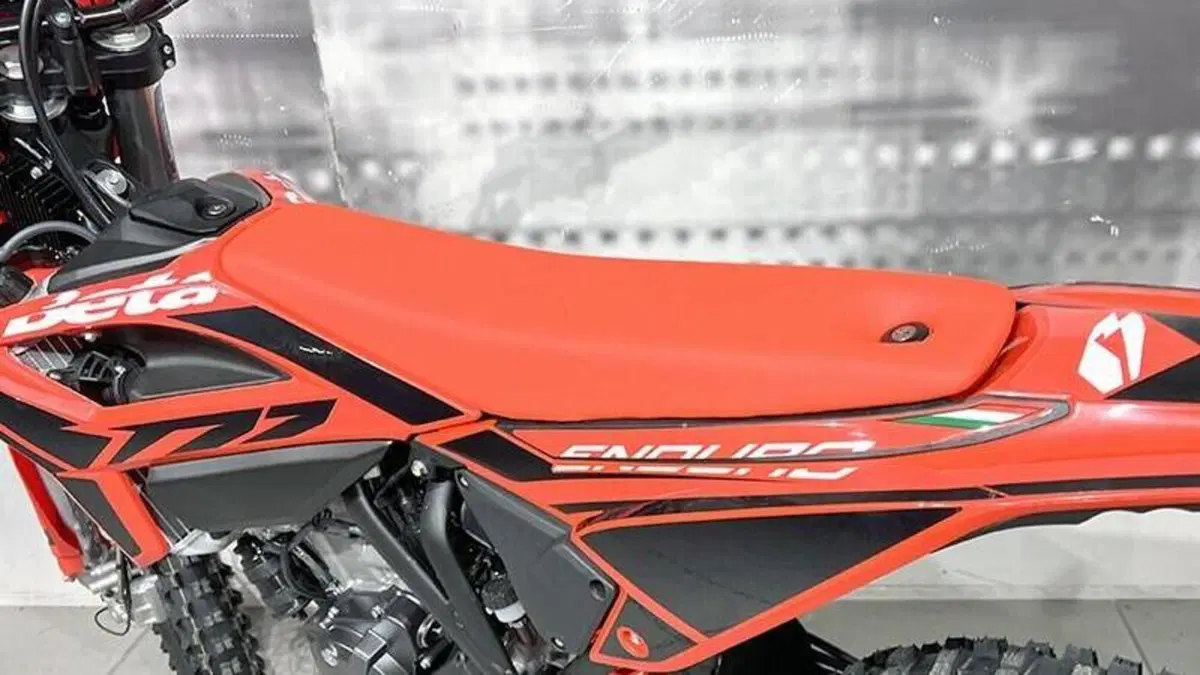 Betamotor RR 125 4T Enduro R (2024 - 26)  (4)